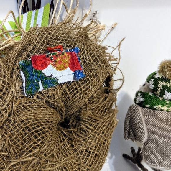 Burlap Wreath with Winter Bird - Picture 3 of 5